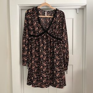TARGET! NWOT Floral Dress!